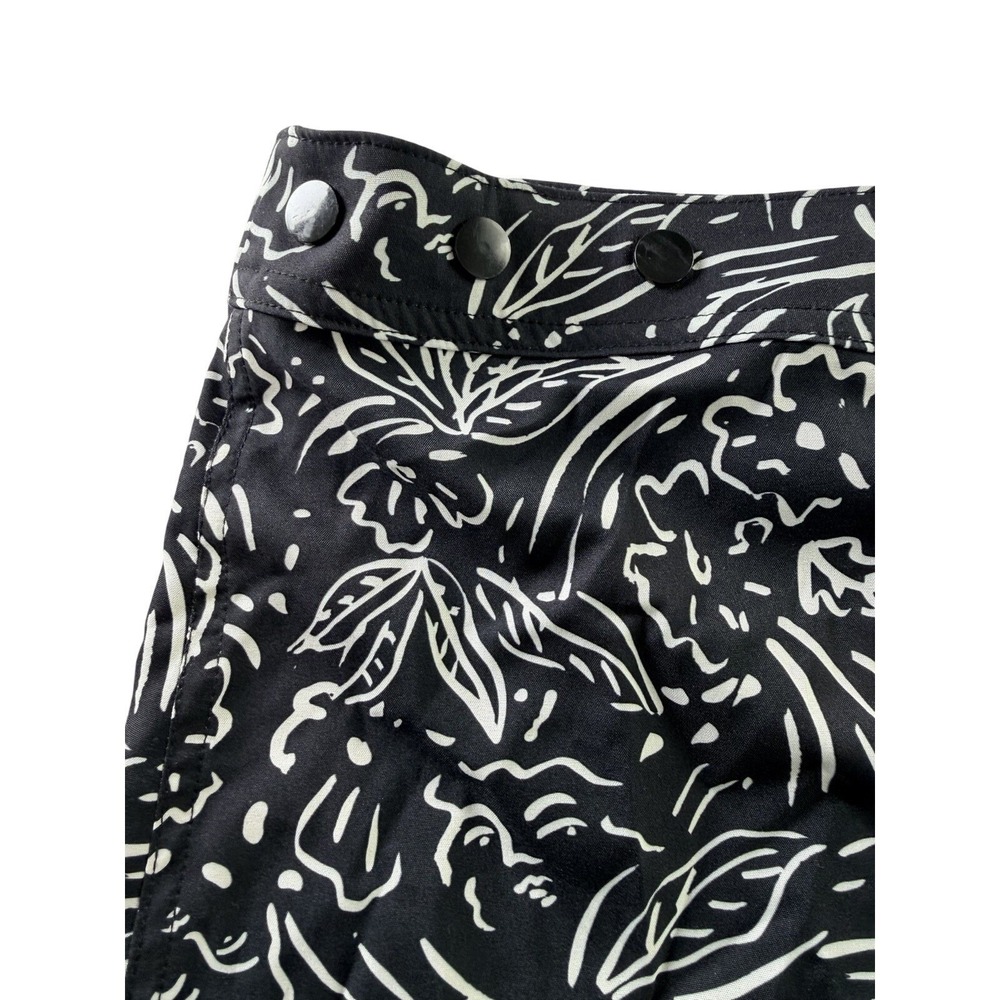Charles Paige Black White Floral Adjustable Casual Mini Skirt S/M - Picture 2 of 9